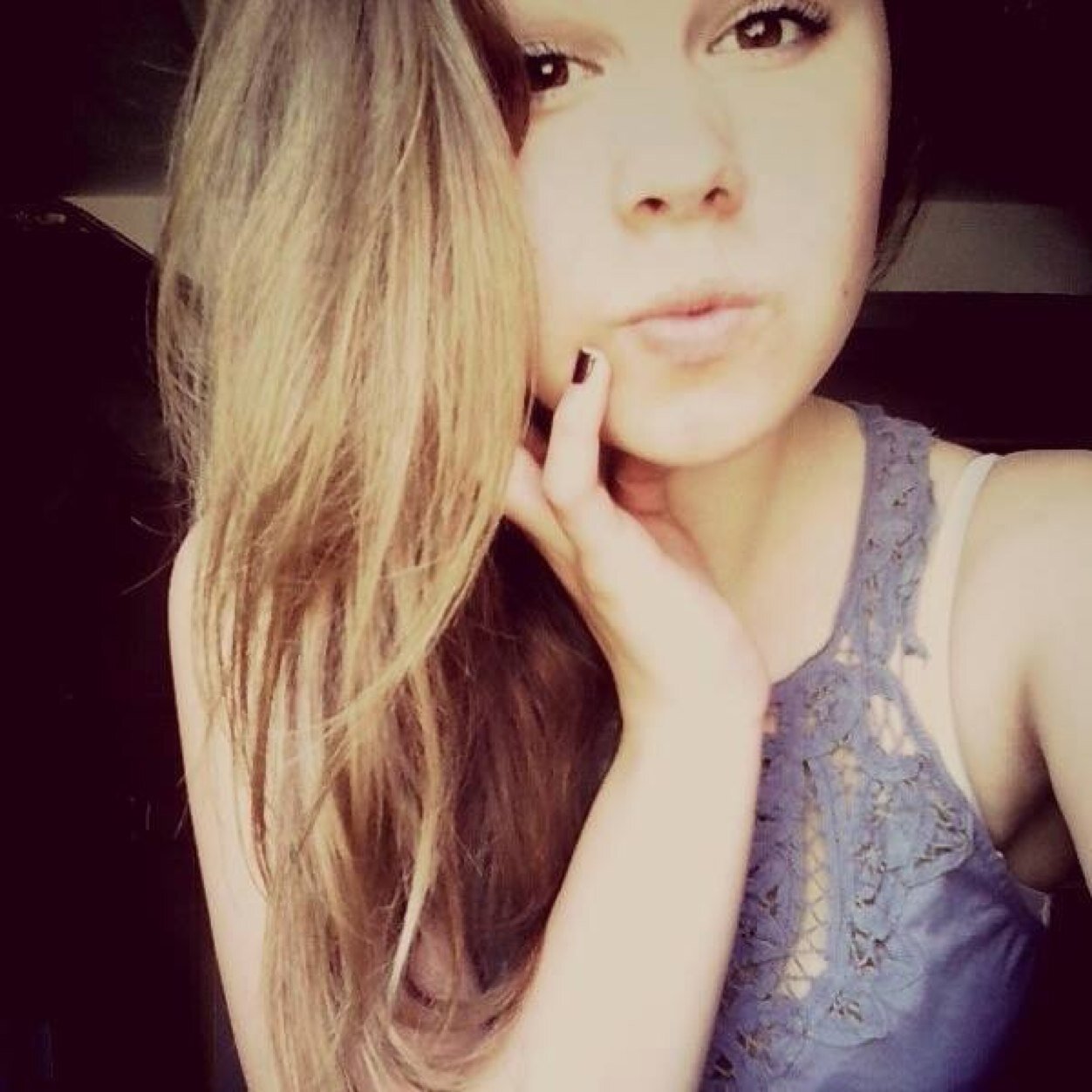 Si tu aimes les voitures, ou pas, cette page te plaira, ou pas.