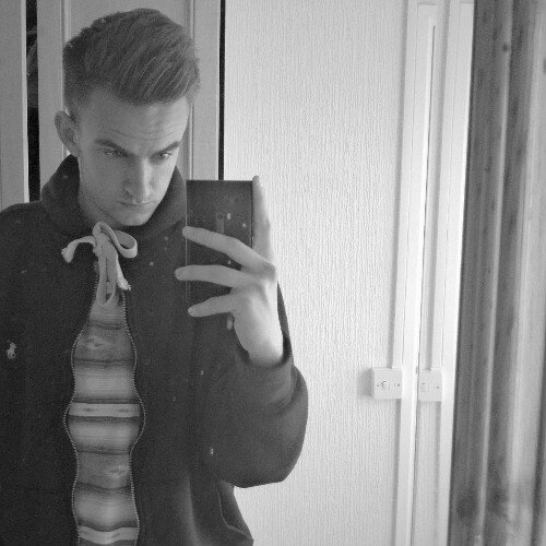 Add my snapchat - baileywright8 Follow my i instagram - baileycwright ✌