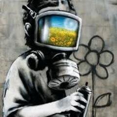 El sabio no pretende nada: ni ser bueno, ni ser fuerte, ni ser dócil, ni ser rebelde, ni ser contradictorio, ni ser coherente... Sólo quiere ser