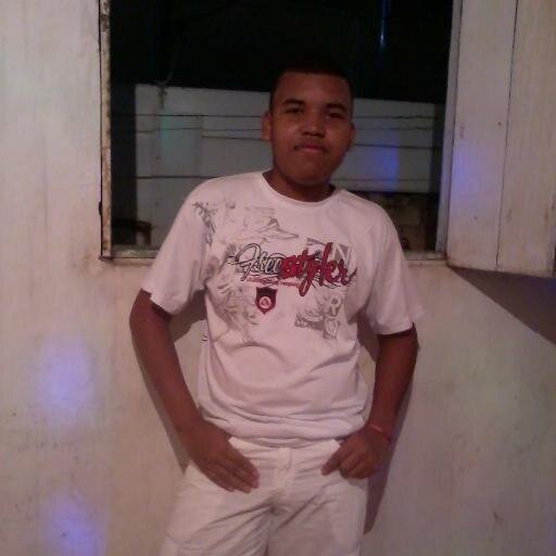 sou muito compriecivo sou sexy garoto perigoso