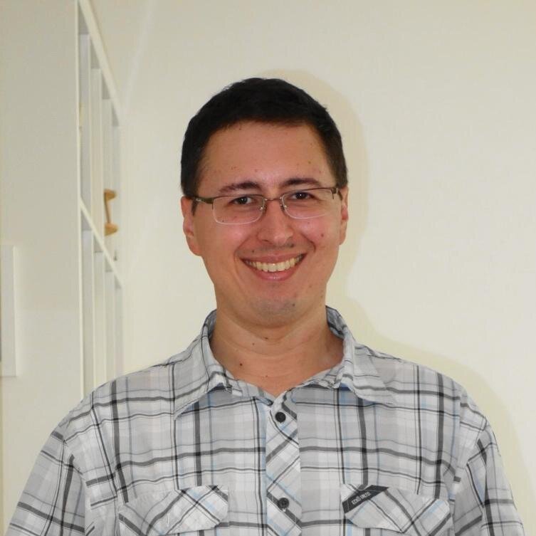 CEO @MadeUpNameInc. Consulting CTO. Rescuer of software projects. Armchair humorist.