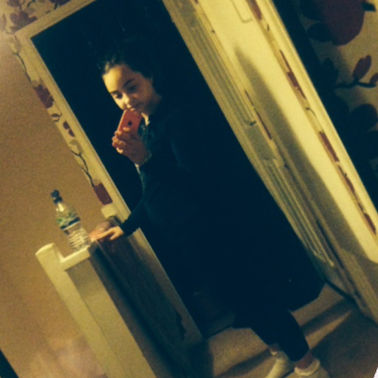 Leondre Devries is MY man,5SOS is my music,Pizza is my food,Tag Rugby is my sport,Actress is my dream job xxxxxx
