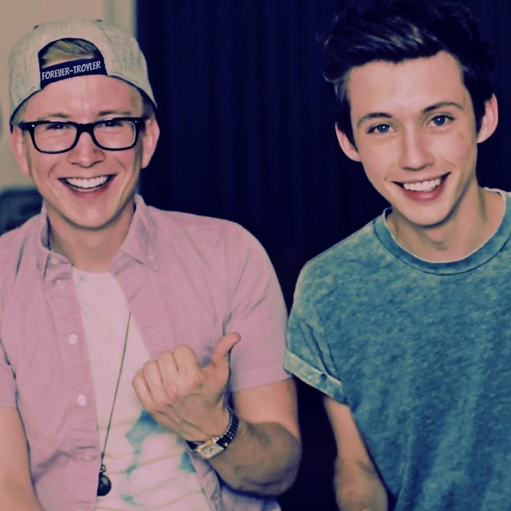 free follow because i love you from @forevertroyler