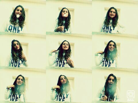 Creando sonrisas desde el 07'12'00/ Mi vida,simplemente es ella/ Adicta al permanente^^ Por cada sonriisa junto a ti'♡