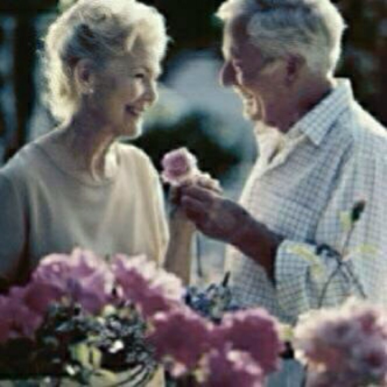 YOSRA_ALYAHYA's profile picture. 1991 غنية بالله عن العالمين .