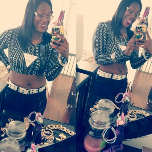 19 & Single ^.^ Living That High Life ^__^ Follow Me & I Follow Back :)