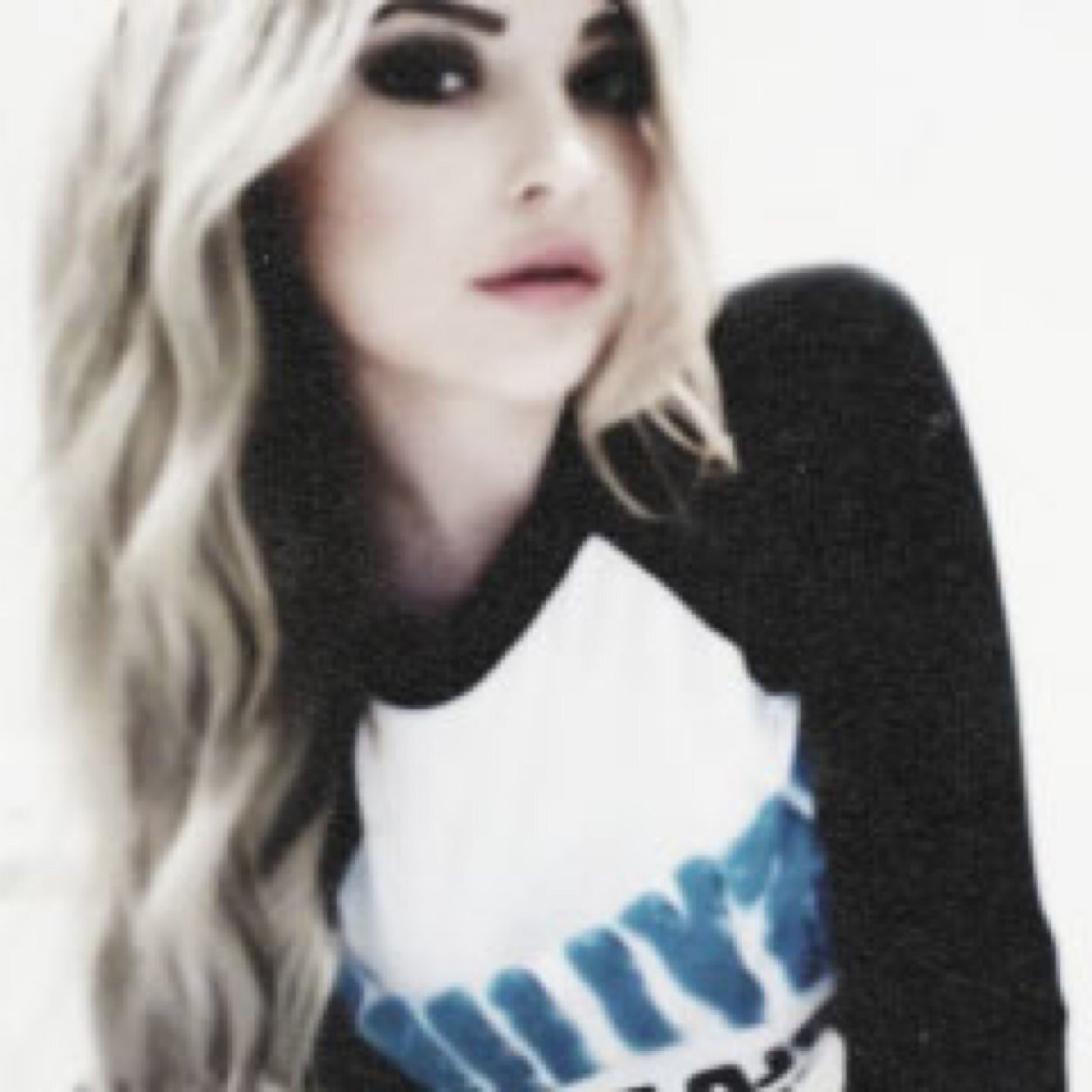 Sou a dona do @iPr0mises sdv lá :)