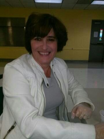 ginamartin102's profile picture. 