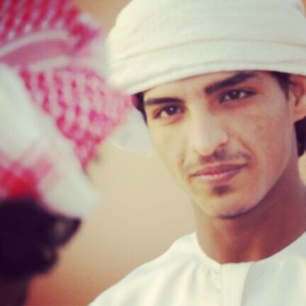 شاعرمن قبيلة المناهيل سعودي الجنسيه