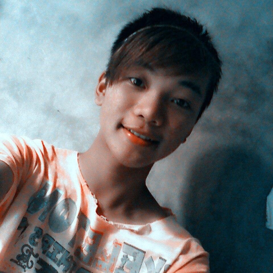 GUYS FOLLOW ME,.,.
and i FolLOwW yOu .,.,