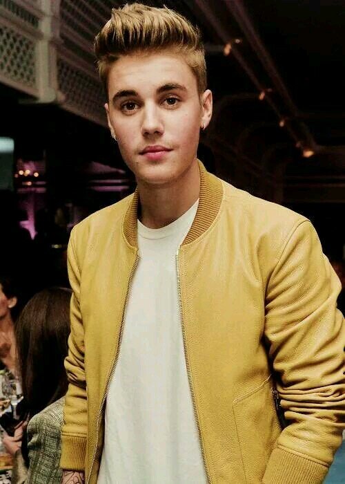 #StayStrongJustin♥@justinbieber ILYSM pls follow me♥#BelieveMovie♥ Everythings is gonna be alright ♥@KarmaBieber_ followed 25.1.2013 ♥