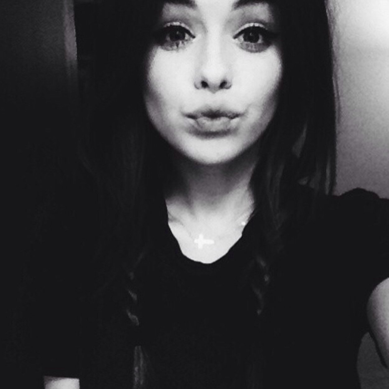 This is for the beautiful Acacia, i love her so much, she get's hate, but she doesn't deserves it, nobody does. I love YOU, stay strong angels, i'm here for you