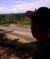 Lebih baik banyak teman atau kawan yg slalu ad untuk kita d saat kita susah sedih ataupun senang ... Dari pada mempunyai pacar yang slalu bkin sakit hati .