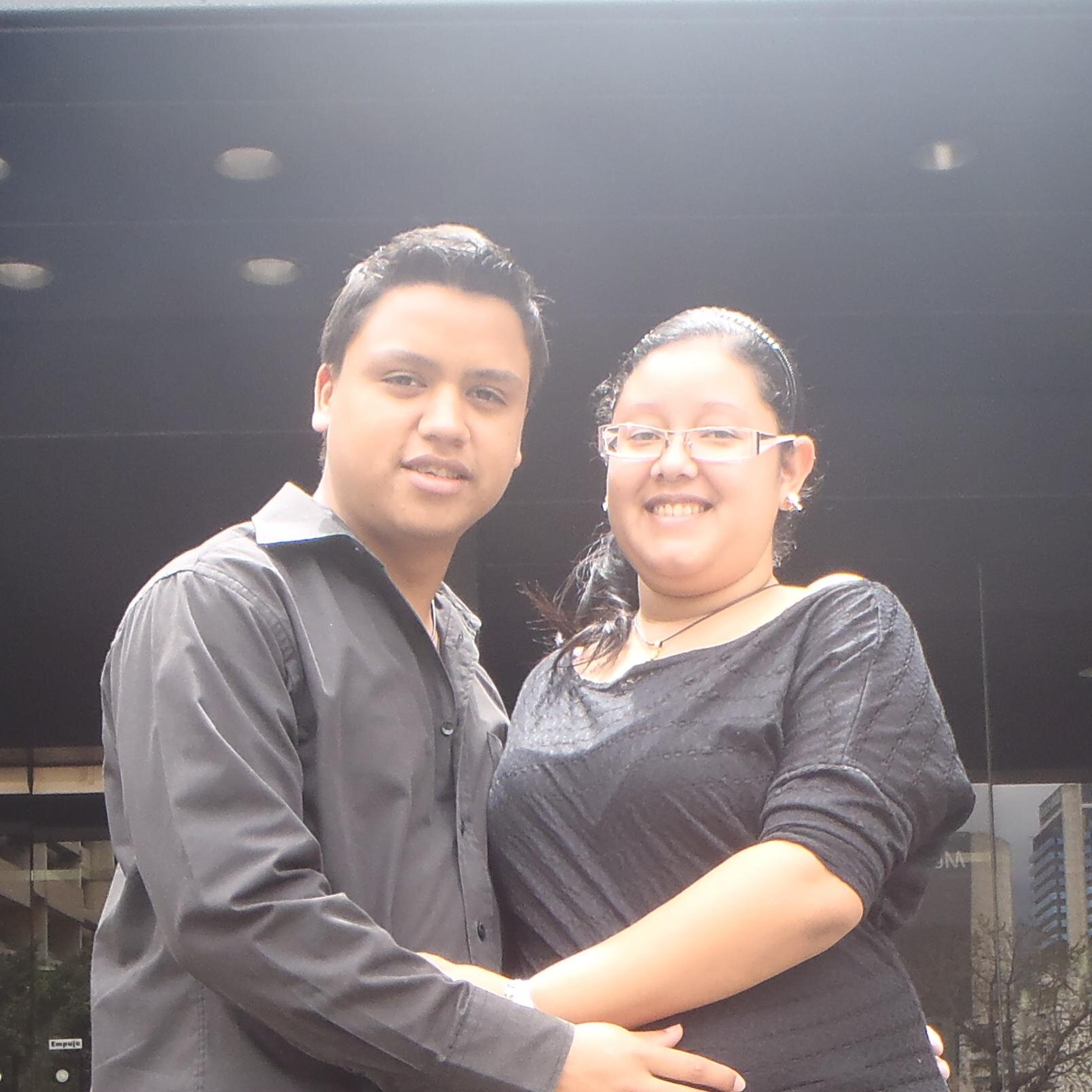 No le Cuentes a Dios lo Grande de tus Problemas, cuentale a tus problemas lo grande que es Dios :)