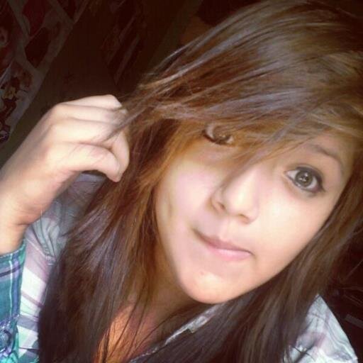 I am Stefany Heras 3 SMILERZ  ♥ we cant stop .... fall down 3