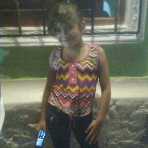 Valerin,valentina las amo♥
Marii de la hoz♥ teamo..3
           DIOS♥