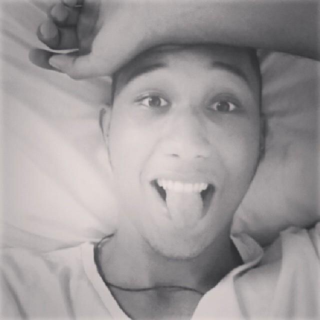 - Estudante Brasileiro, Futuro Comissário de Bordo, Administrador do FC Katy Perry - Recife. Oh Yeah!