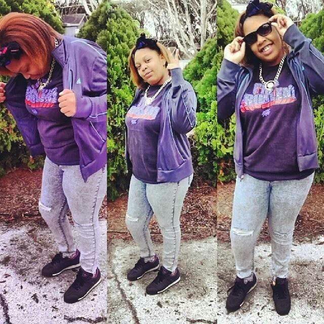 Toosieeee Was Here Follow A Trendsetter Btw ... @ RencieBae !!! My Niggas Kick In Them Doors Running From 12 .