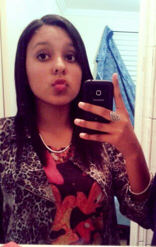 Seu sorriso me faz delira.. ;)