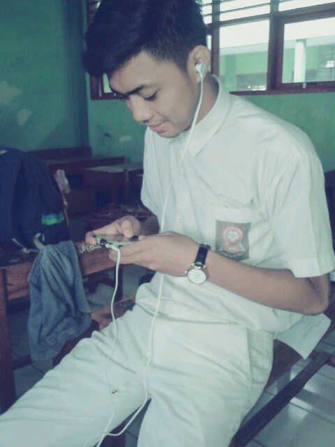 RaniDwiFitriaNingsih'11♥
