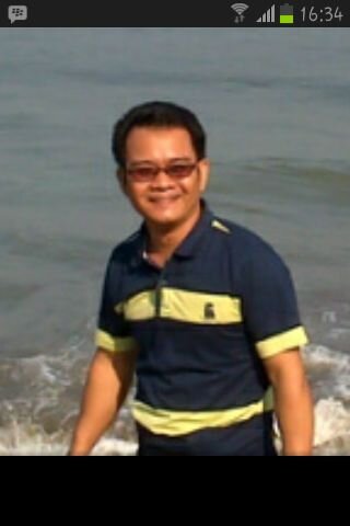 Sebaik-baiknya manusia, adlh manusia yg brmanfaat bg org lain...