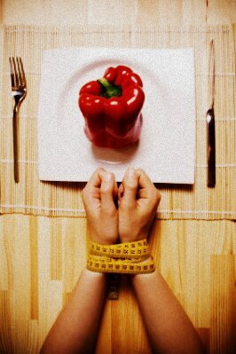 Esto es una campaña en la que vamos ir tratando temas importantes como la ANOREXIA, BULIMIA,CORTES, SUICIDIOS y BULLYING para ayudar a gente.