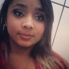 Lais Fernanda, 15 Anos. Chocolate #EuAdoroEuMeAmarro rs 156 de pura sedução #Mentira AMO BALADA 3 mais amo mais minha MAE