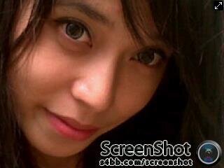 namaku novia malinda,,,, singkat aja ,,, gue cewe,, rumah gw di bogor,, dan gw happy