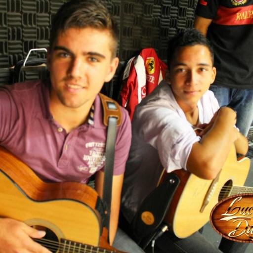 Dupla sertaneja com uma pegada pop rock, primos, tocam juntos desde 2011 e seguem trabalhando no mercado da música em busca de um grande sonho!