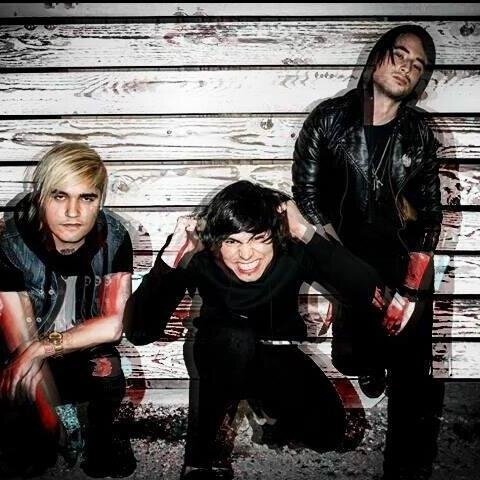 Official Fan Base of Hungry Hearts @HHeartsOfficial
https://t.co/niS0GFGi3I
https://t.co/nDLzy6dvPL