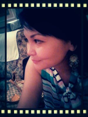 aiz_epic's profile picture. главное, понять, что жизнь - хитрая раскраска, где рисунок и цвета выбирать тебе.  Теперь самой бы в это поверить.