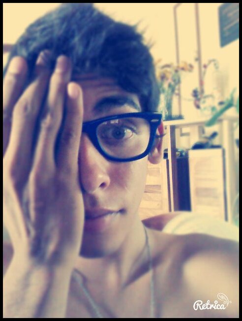 La confianza en uno mismo, es la valentía que nos ayuda a superar nuestros miedos! :) soy muy sociable asi que si me sigues te sigo!