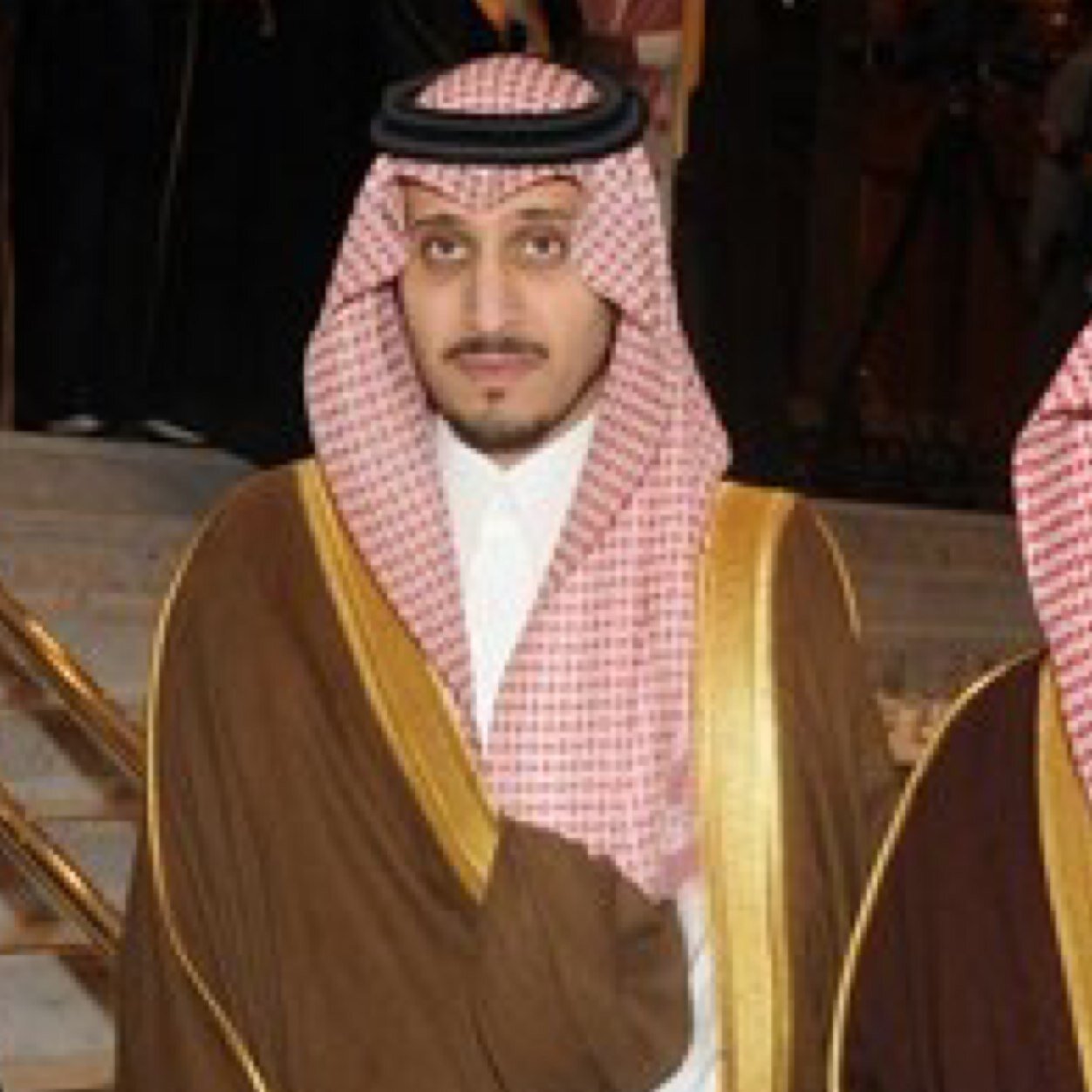 مخلص لديني و وطني و ملكي