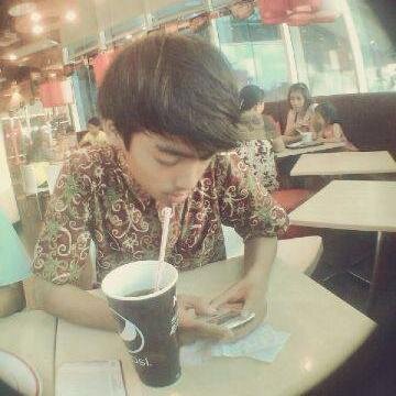 robbytarsyhputr's profile picture. Selalu berdoa yang terbaik buat orang tua dan berdoa buat hubungan ini @ratuolly♥