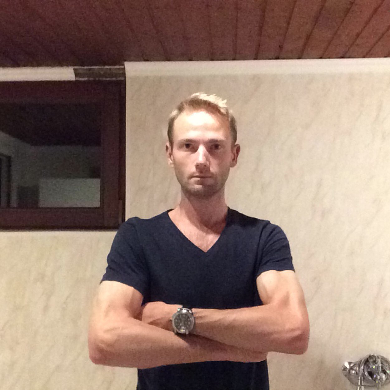 easyshop2000's profile picture. 