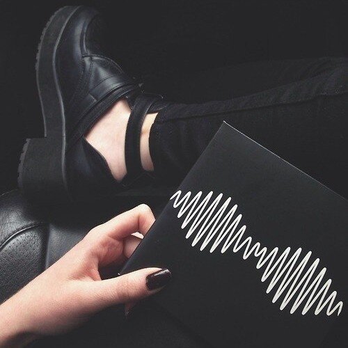 #serezhadelal #donuts #cigarettesmoke #bmth
#arcticmonkeys #bfs