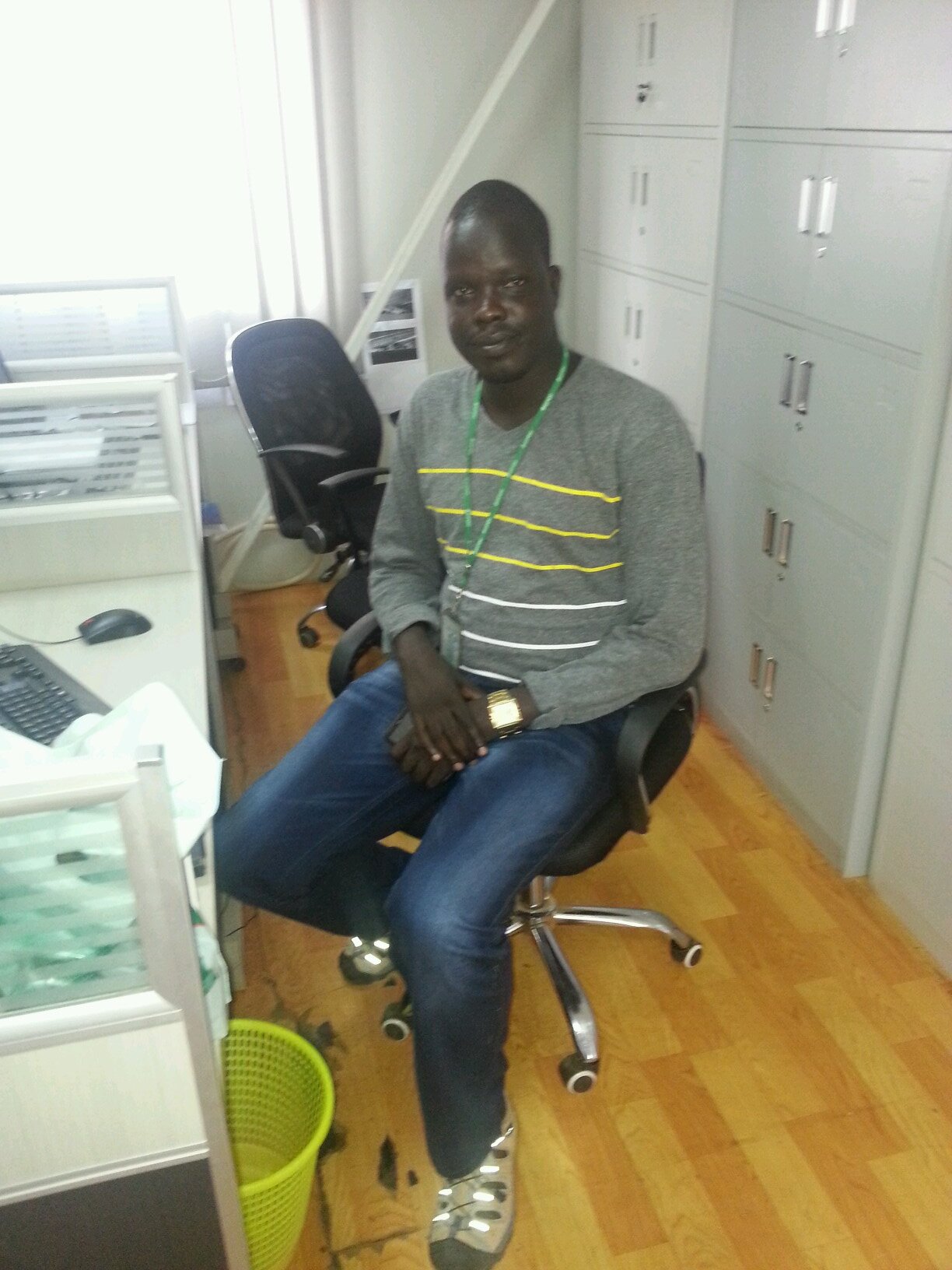 MaditJunub's profile picture. 