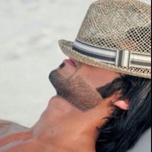 LOVE000023's profile picture. شاب لطيف .. هادي .. مملوح .. اكتب الشعر .. واعشق الشعر .. احفظ واردد قصائد الغير .. اما قصائدي فلا .. ليش مادري .. الظاهر من زود التواضع .. بسيط جداا