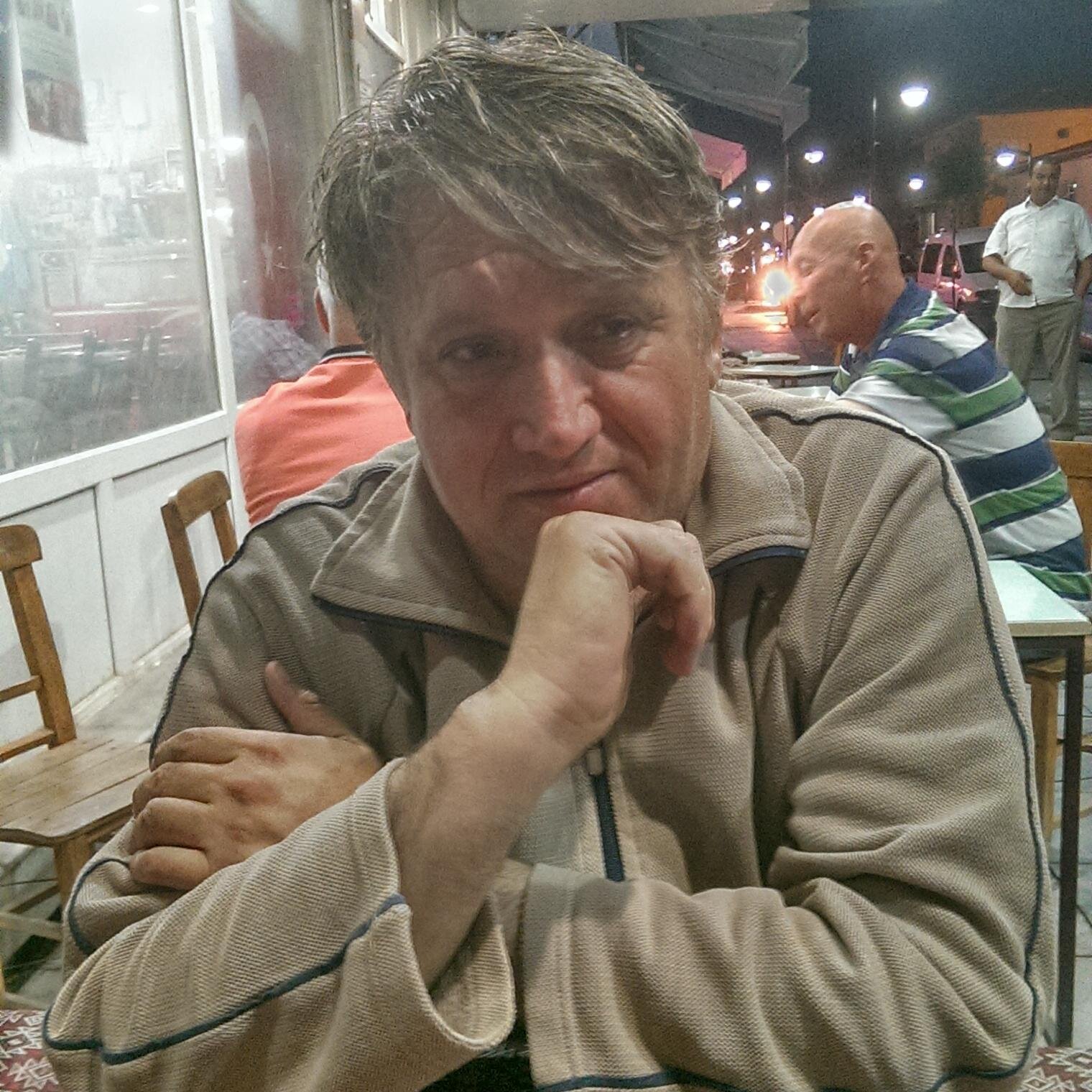 huseyindemir72's profile picture. 