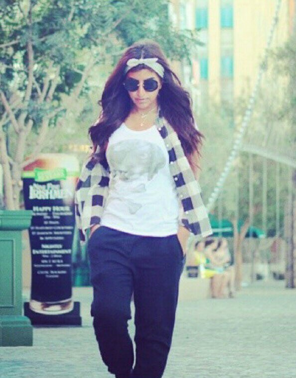 اللهم إشفيني انت الشافي ♡ ..
