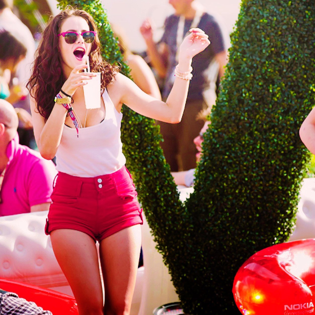 nuncatanfacil's profile picture. Solo soy una persona que quiere escribir lo que siente aquí. “Psicológicamente anorexica, físicamente obesa.”