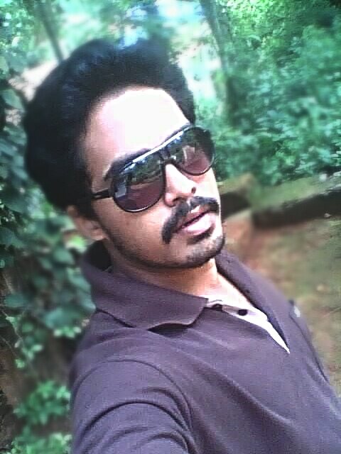Mechanical engineer graduate frm vmkv ec,