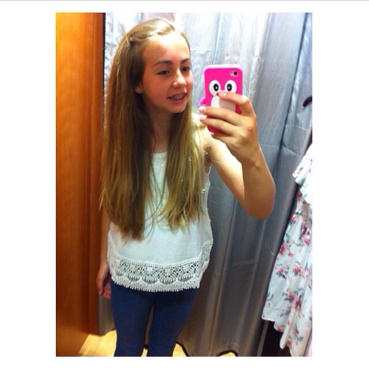 _Lucywilliamsxx's profile picture. Smileeeee