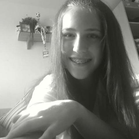 Doricsikaa's profile picture. Hello:)My names Dóri.I'm 12 years old.My life is important for badminton*-* 3 Keep calm and play badminton.*.* 3 Follow me and I'll follow back.:) 33