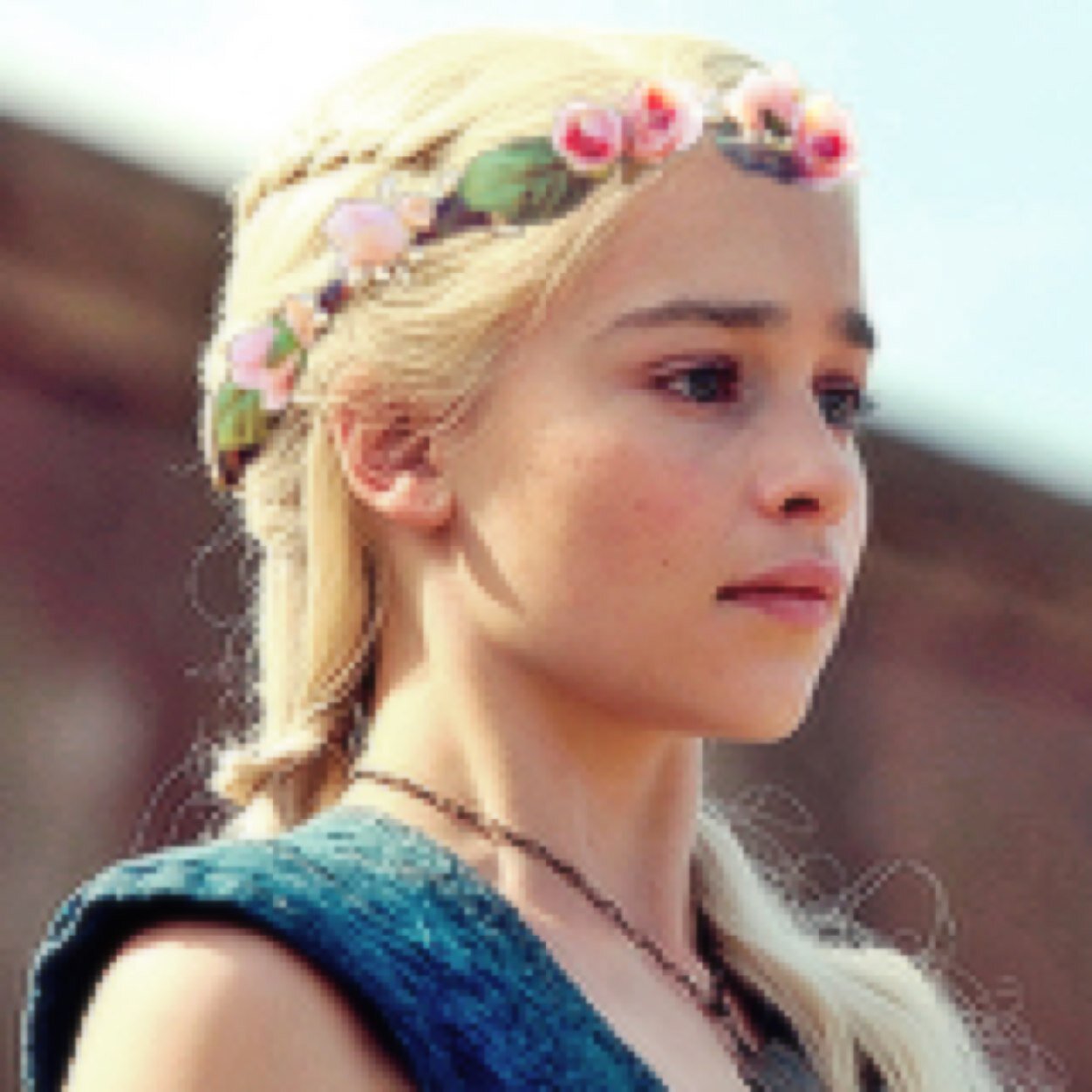 If I could sum up my whole life in one line I would die of embarassment. I'll just say that I'm a HP/GoT/LotR/SPN nerd & I follow back, House Targaryen #RP