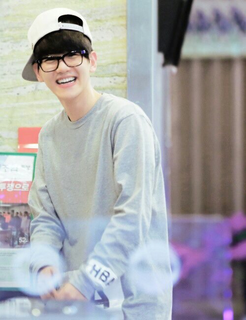 แบคฮยอนจากฟิค BeSide Me  ไรท์เตอร์คนสวย @_Lacto