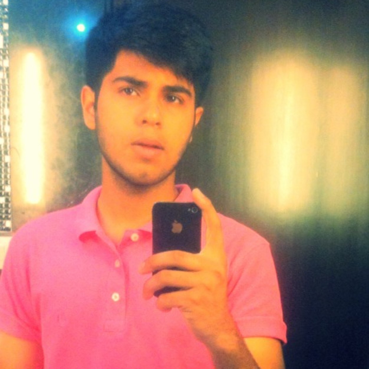 A student and an bike racer big fan of alia bhatt, katrina kaif and deepika padukone