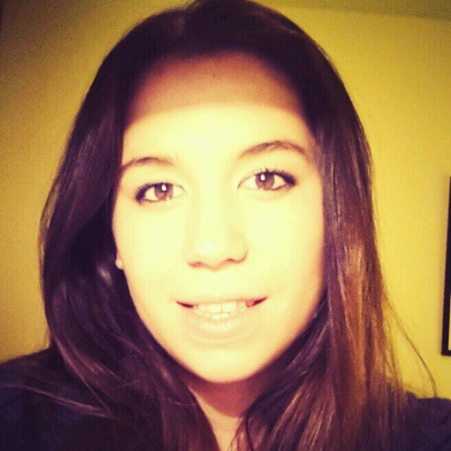 Una sonrisa se dibuja en mi cara y mis ojos se iluminan solo cuando te veo!