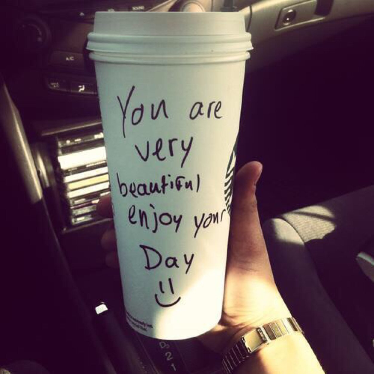 Free follow because ur beautiful, i love you. stay strong