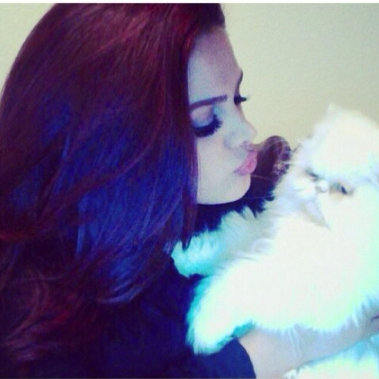 MyriamAlDry's profile picture. The difference between promises & memories? you break promises, but memories, they break you